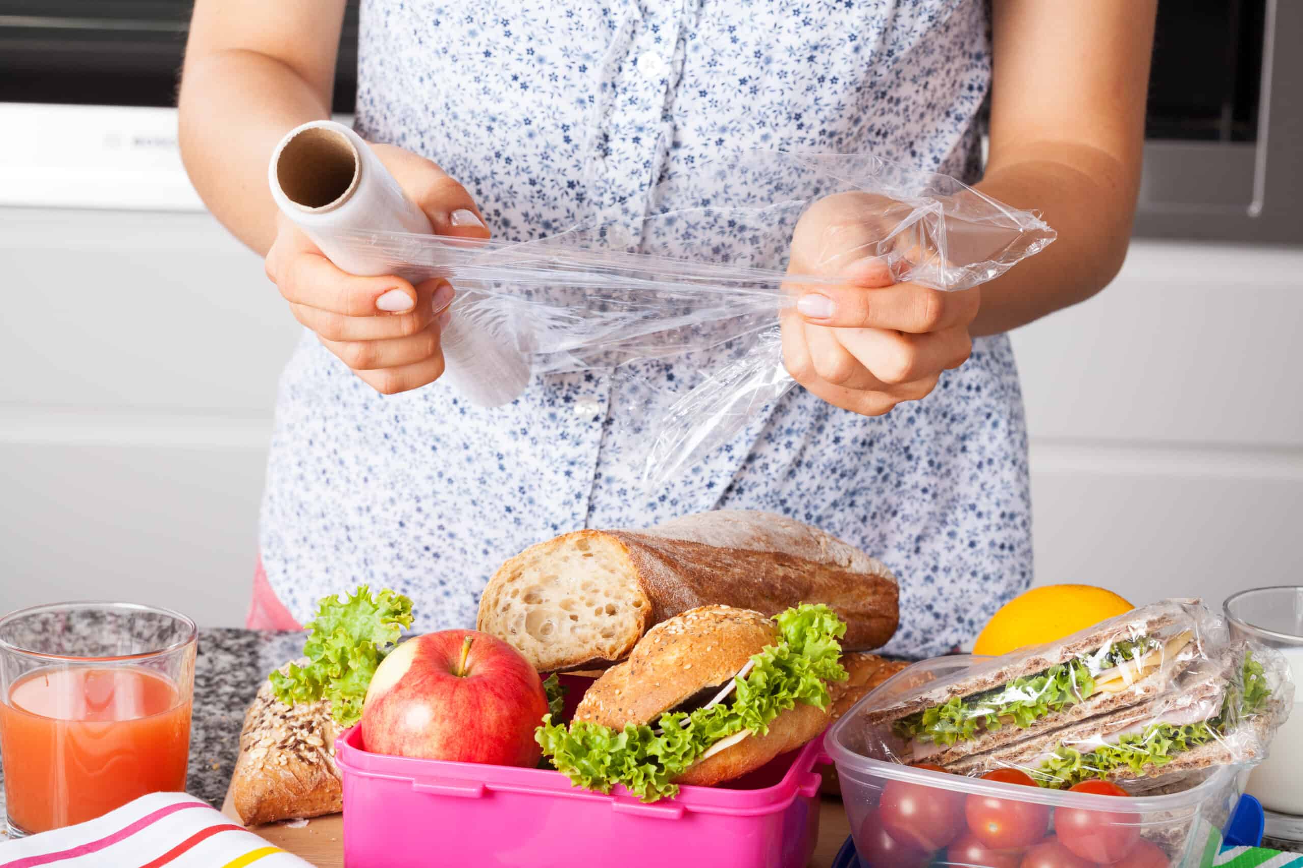 packing food