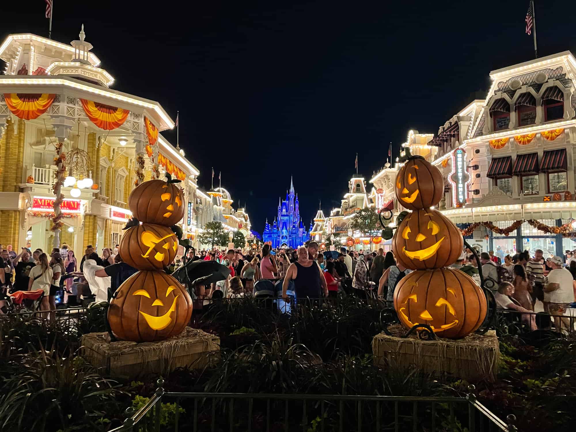 Disney halloween magic kingdom