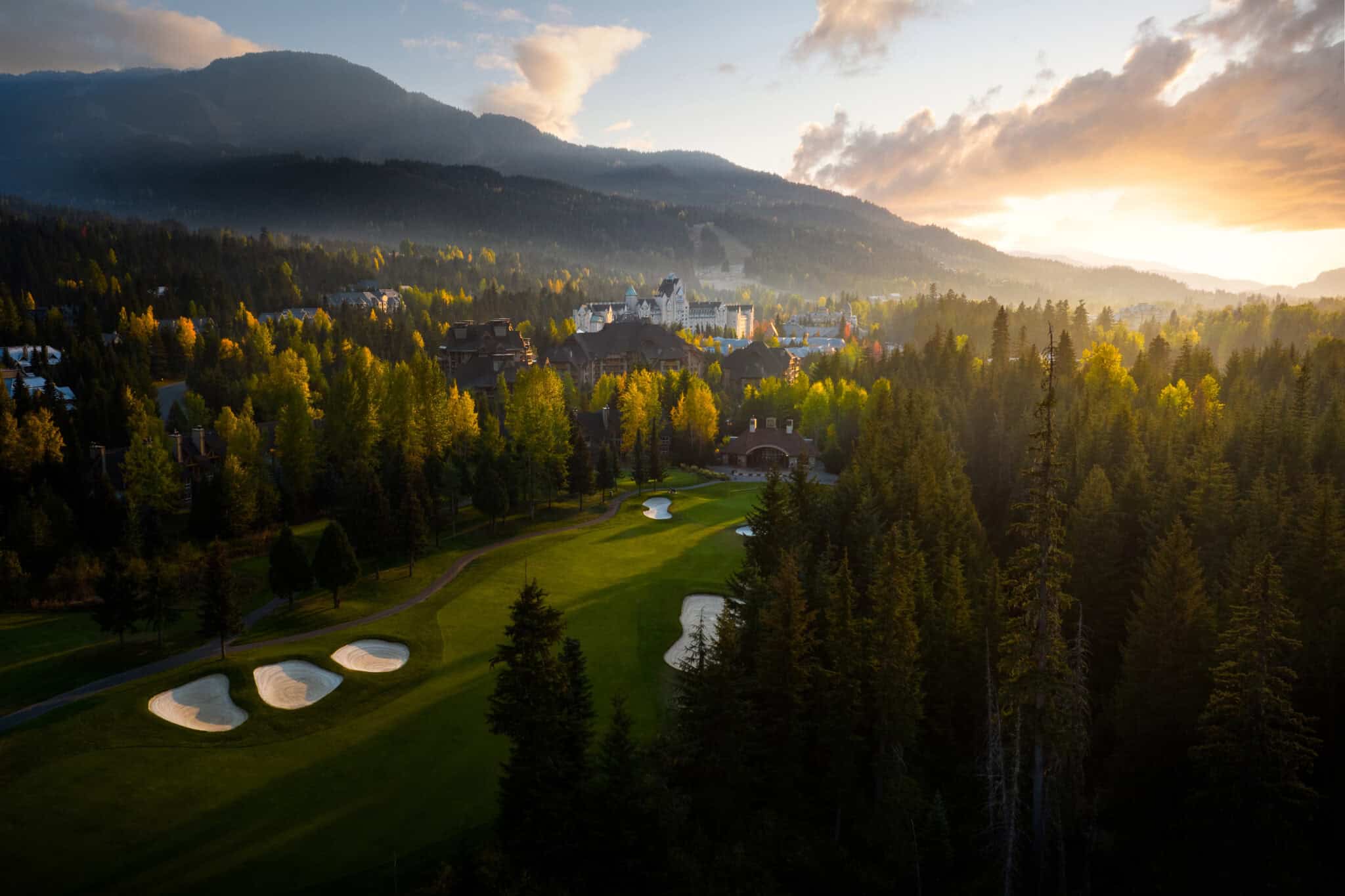 43 Luxury Resorts For Your Next Grand Golf Getaway - Planner at Heart